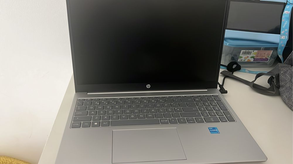 HP 15,6” Intel i3-N305 | Ideal para Estudo e Trabalho  perfeito