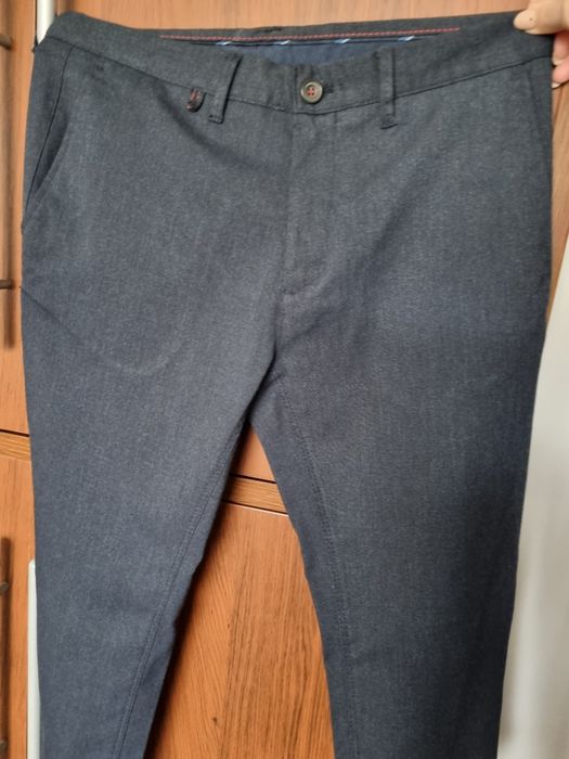 Spodnie młodzieżowe roz 30
