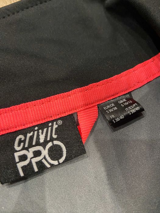 | S | Женская спортивная куртка Crivit PRO / Ветровка Crivit PRO
