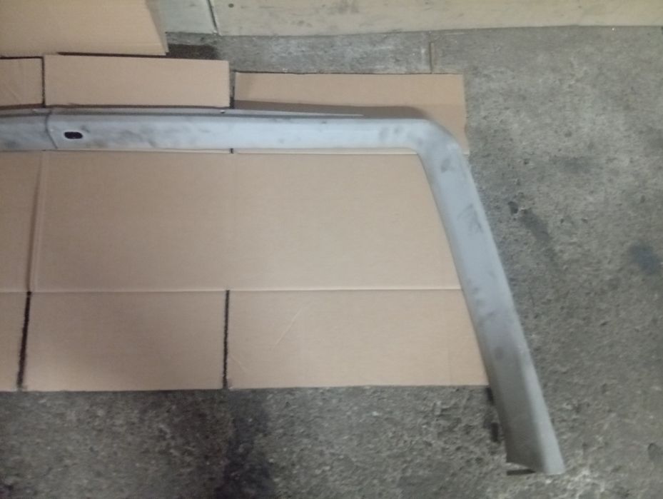 VW T4 Lift Plastiki osłony słupków klapy tylnej