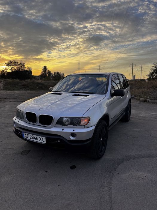Продам BMW X5 E53