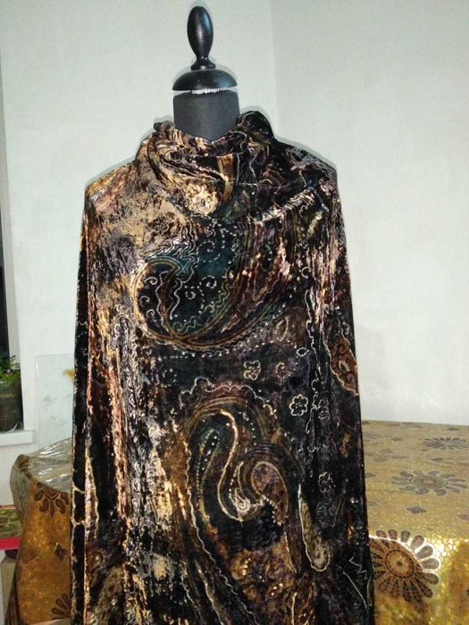 Осенние ткани букле жаккард лоден, мохер трикотаж полотно бархат твид