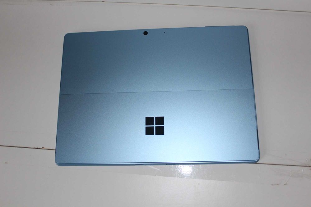 Microsoft Surface Pro 9 i7/16Gb/256Gb/1Tb