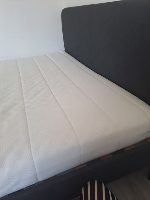 Cama casal + colchão IKEA