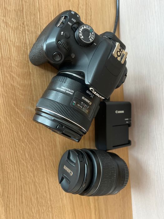Фотоапарат Canon EOS 1200 D , Об'єктив Canon EF 35mm f/2.0 IS USM
