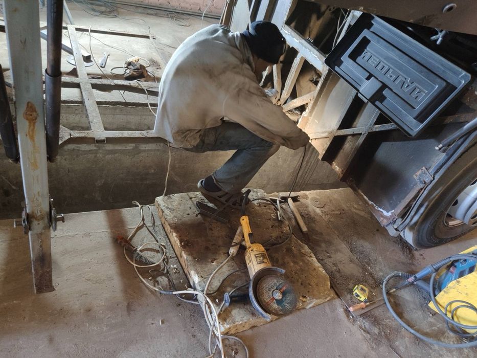 Зварювальний ремонт вантажівок, напівпричепів, тягачів, автобусів.