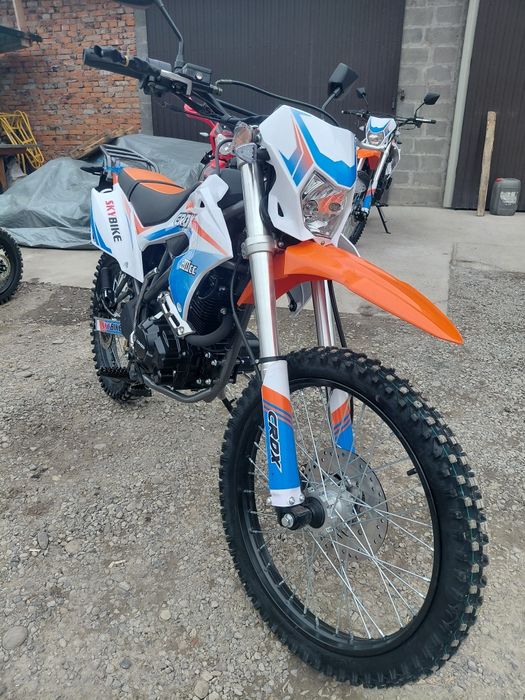 Мотоцикл CRDX 200