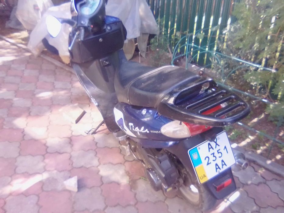 Скутер 150  кубических сантиметров