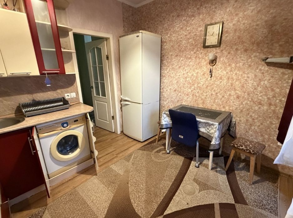 Продажа 2х.кімнатну провулок Бабкіна