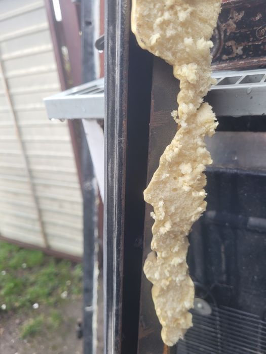 Продам входные двери,б.у.