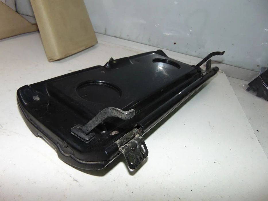 Mercedes W123 guarnições/Tampa porta luvas