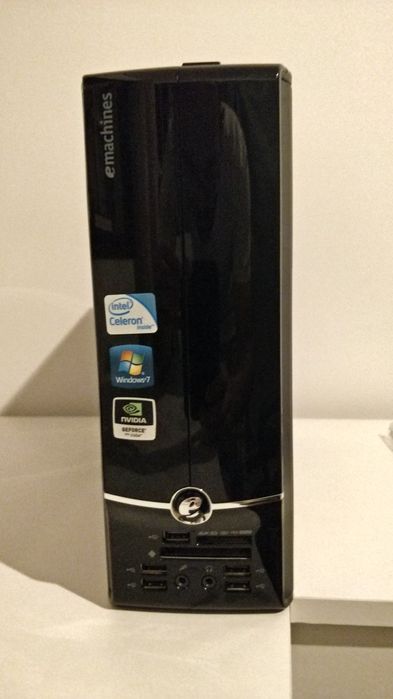 Computador fixo (Bom Estado)