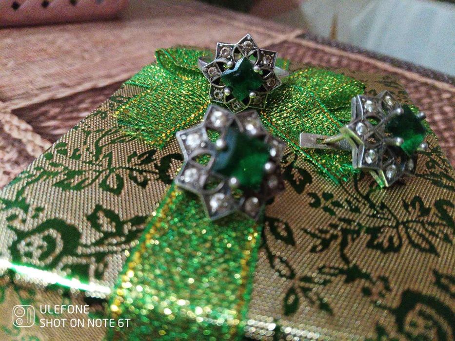 Срібний набір,925, зі смарагдами, чернене срібло, ефектний