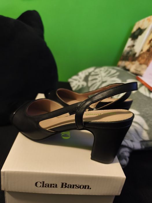 Buty czółenka - Clara Barson - 38 czarne