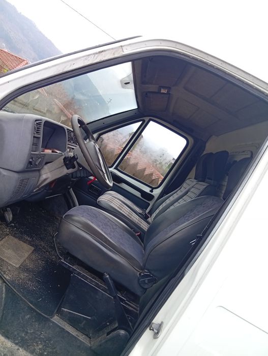 Vende-se carrinha para de trabalhar