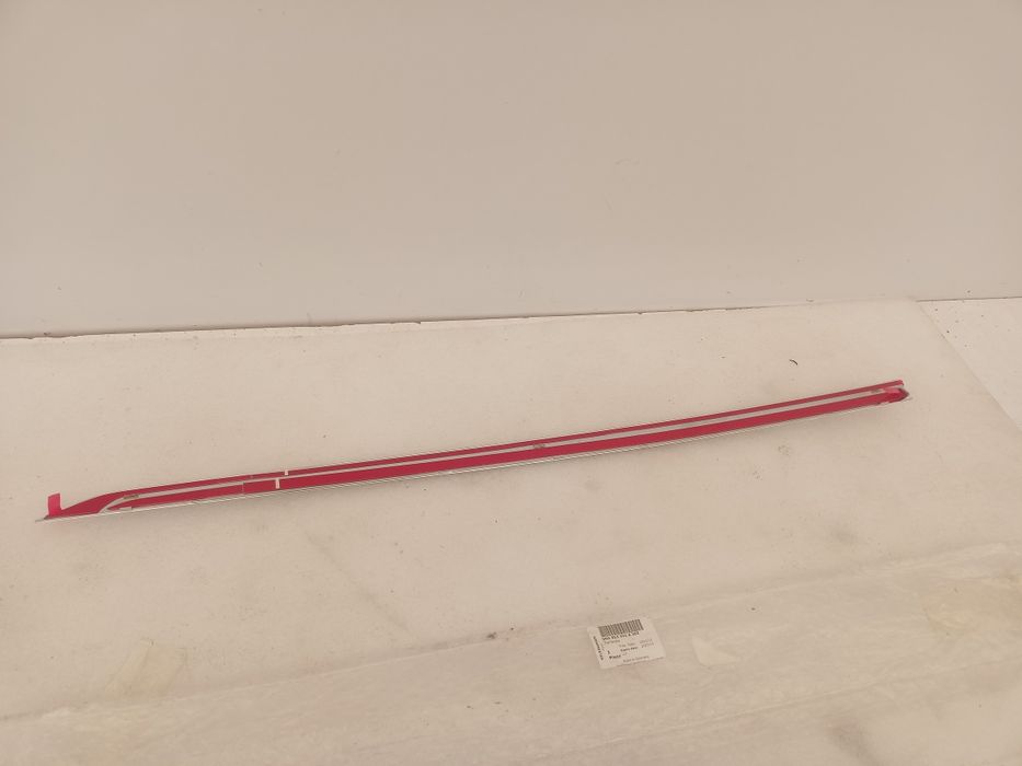 VW Tiguan II 2 5NA 15- listwa chrom drzwi prawy przód prawa przednia