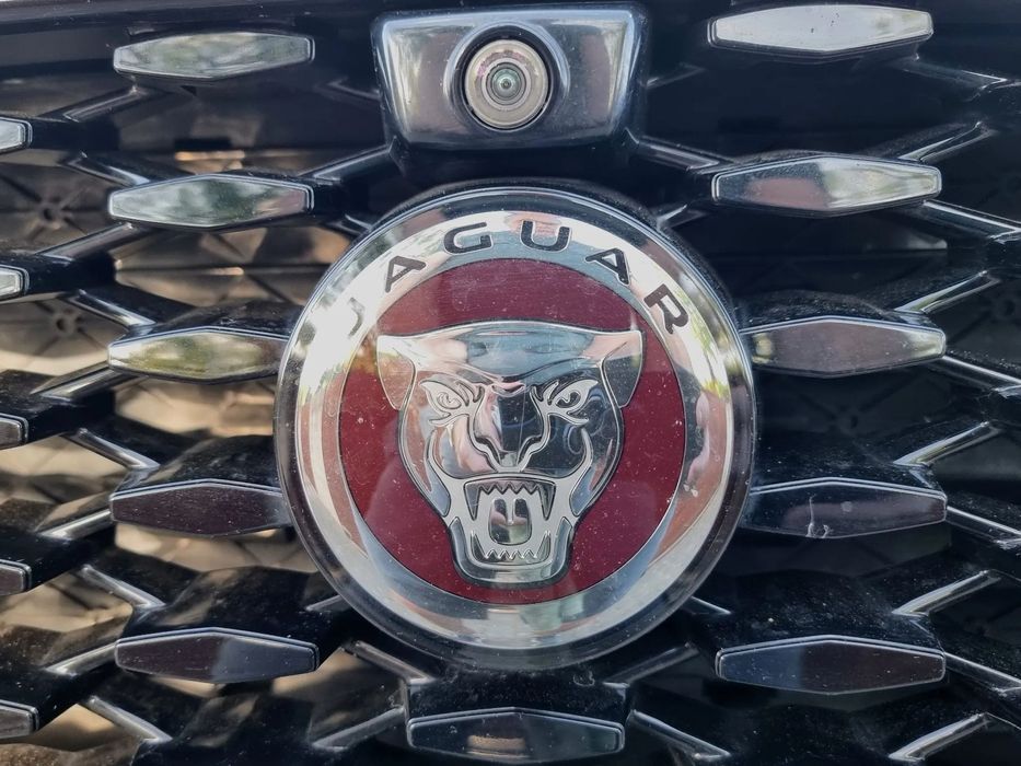 Jaguar F-Pace 2.0 P400e AWD R-Dynamic Black