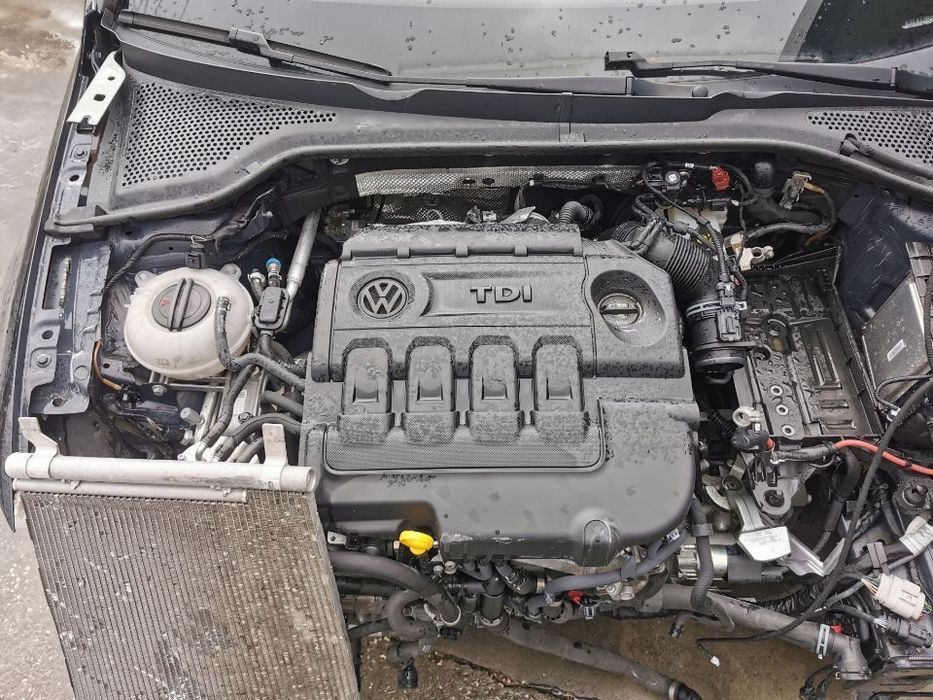 Peças Volkswagen Golf 7 1.6 TDI do ano 2017 (DDY)