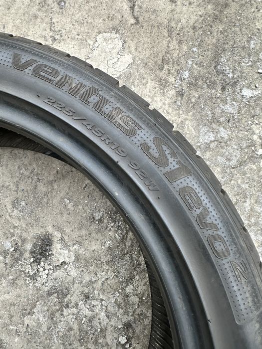 Шини 225 45 19 92W Hankook Ventus S1 Evo2 пара