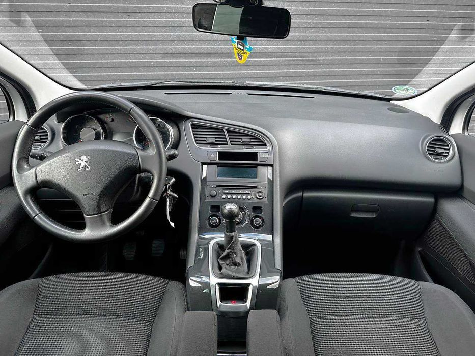 Peugeot 5008 2014