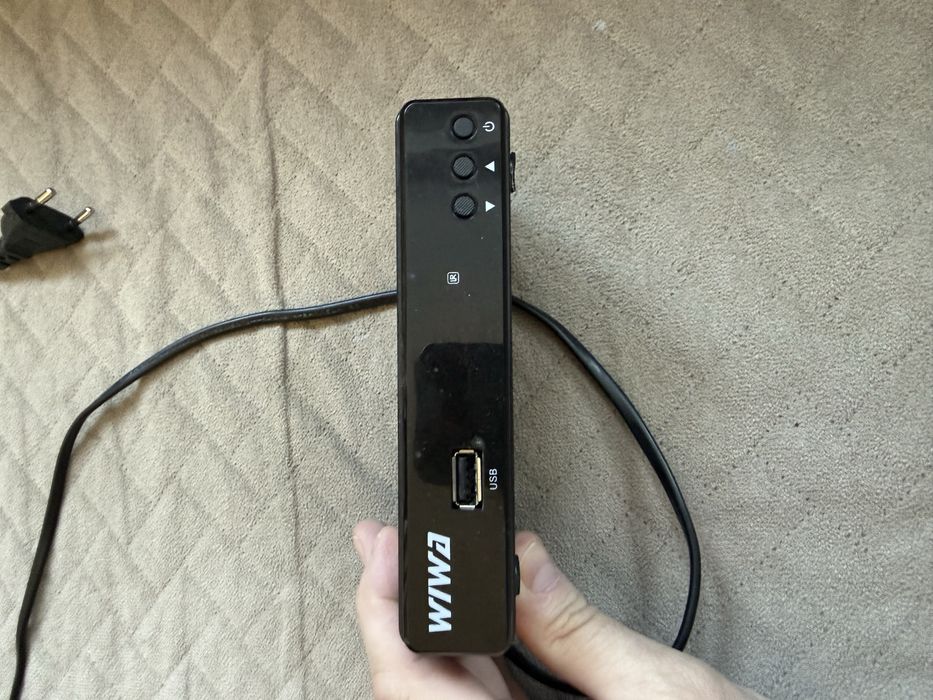 Dekoder dvbt t2 h.265 brak pilota