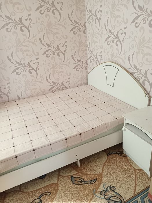 Продам двухспальную кровать