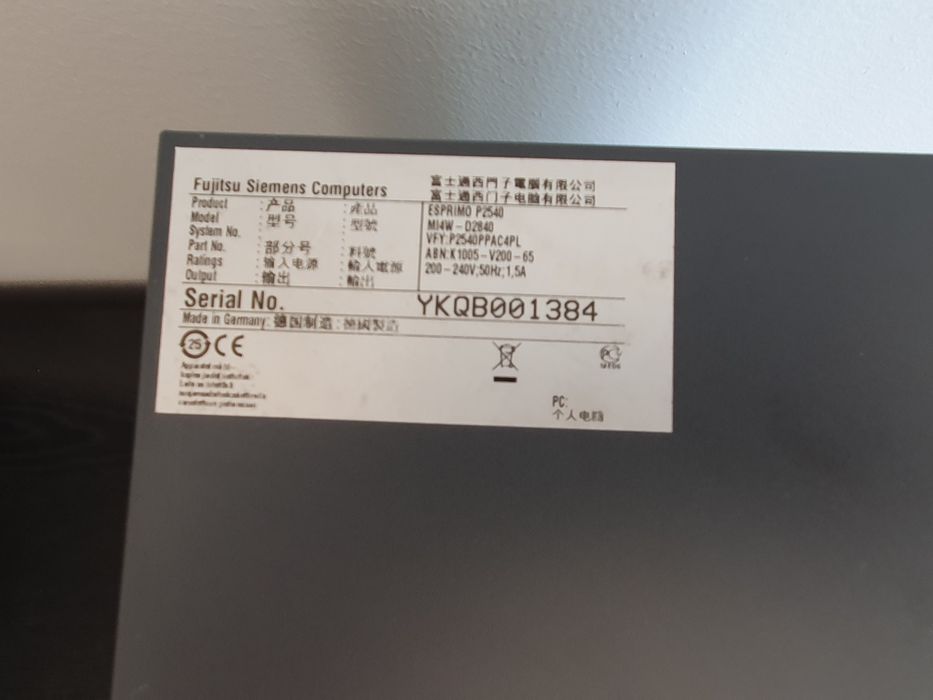 Komputer stacjonarny Fujitsu Siemens, 400GB, Windows 7, DVD, sprawny