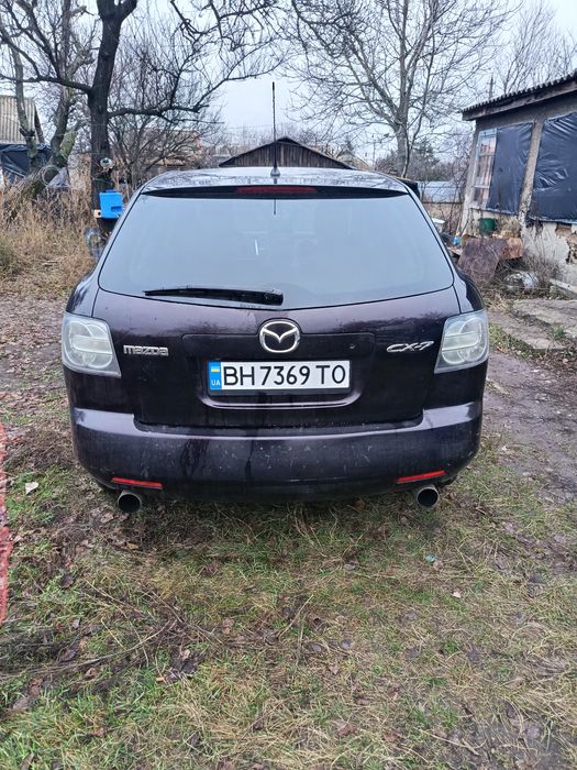 Автомобиль Мазда СХ7