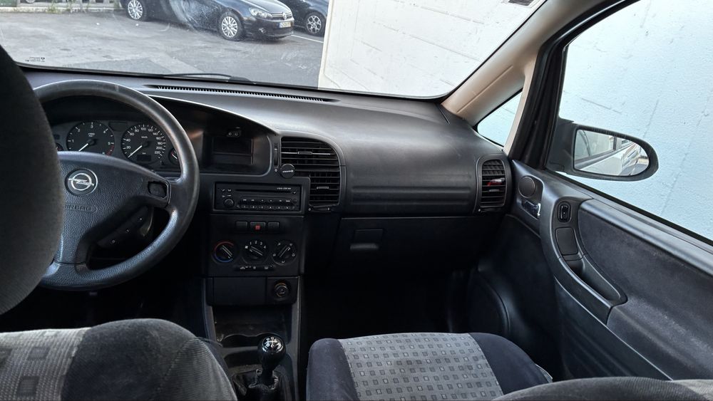 Opel zafira dti comfort 2.0  a 100%