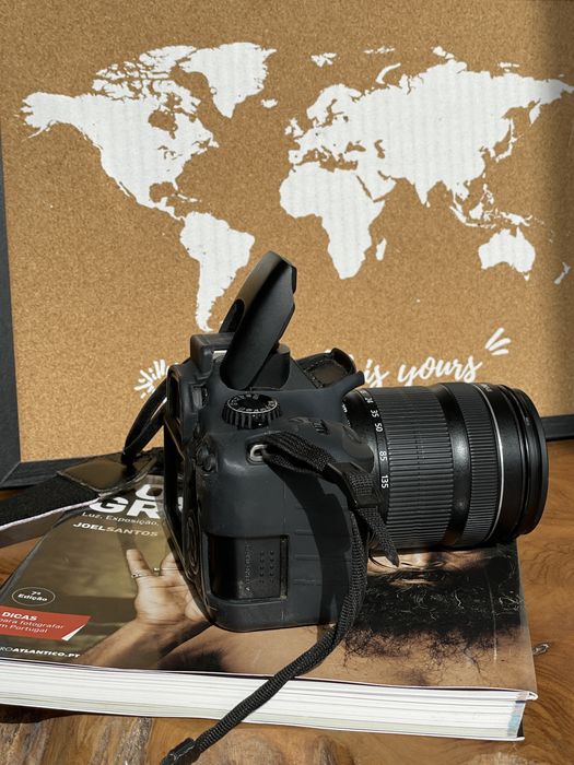 Máquina fotográfica Cânon 550D