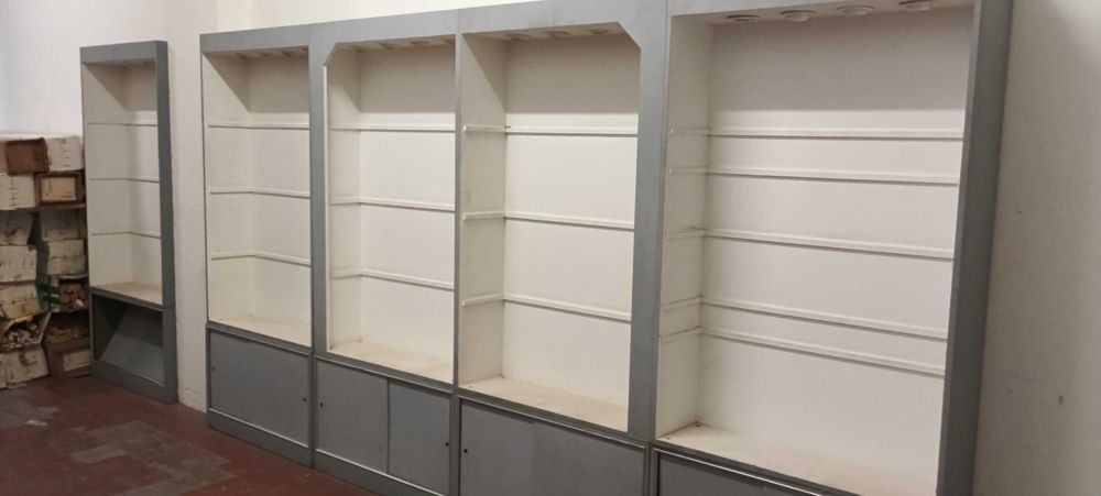 Conjunto de Estantes Vitrines Para Loja