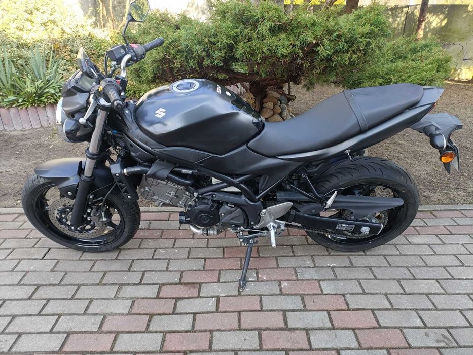 SUZUKI SV650 Rok 2017