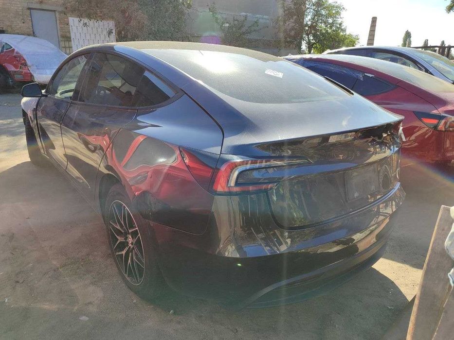 Разборка Tesla Model 3 AWD (Highland) 2024 року випуску. Колір PN01