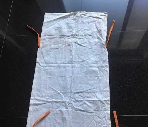Estore Romano branco com tira cor de laranja