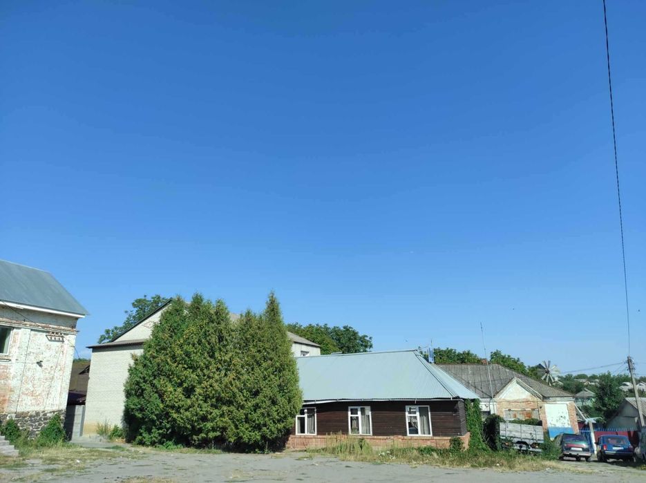 Комерційне приміщення на центральному ринку Жмеринки