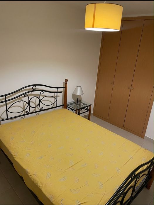 Quarto para arrendamento