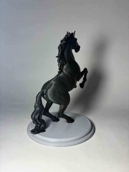 Statuetka Czarny Mustang