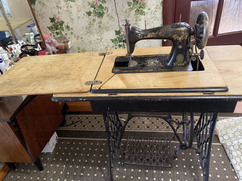 Продам швейні машинки