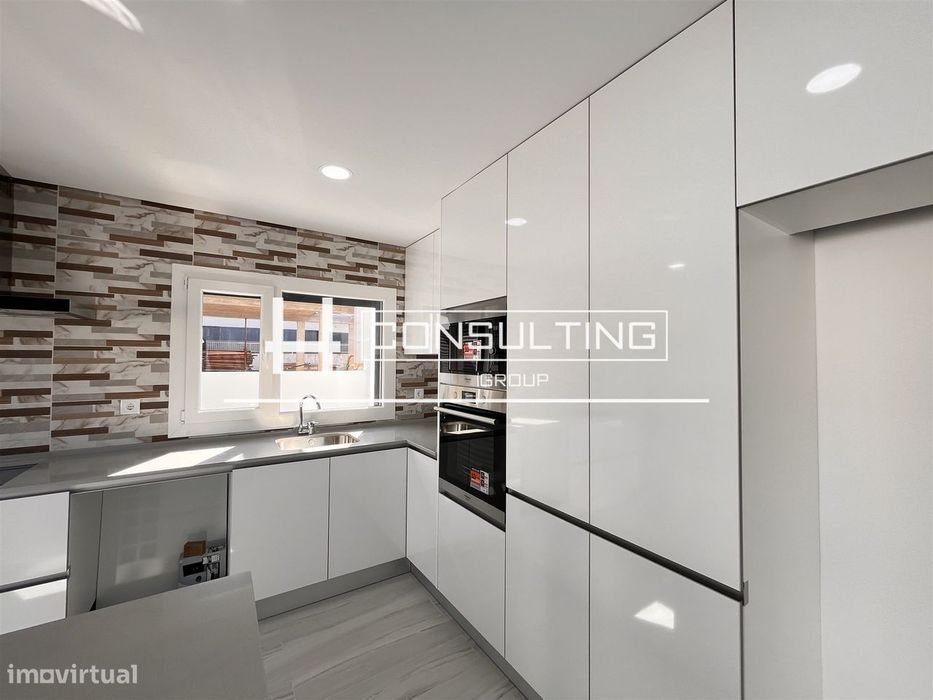 Moradia T4 Venda em Fernão Ferro,Seixal