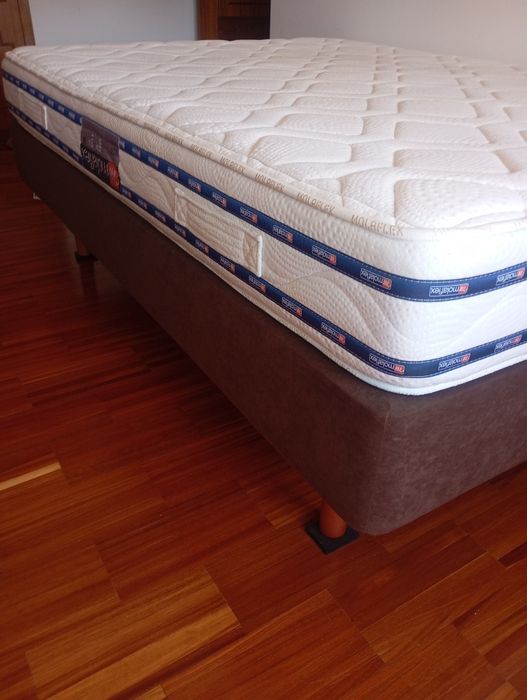 Cama base c/colchão