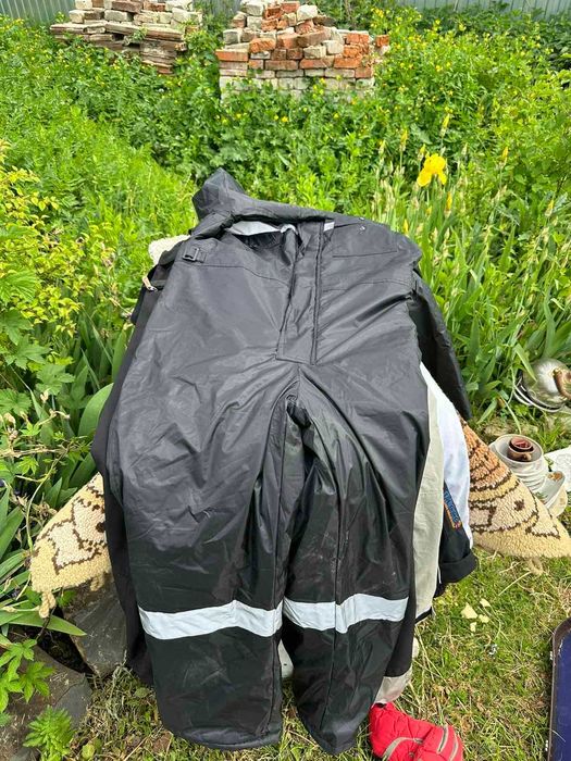 Лижні костюми б/у по 300 грн