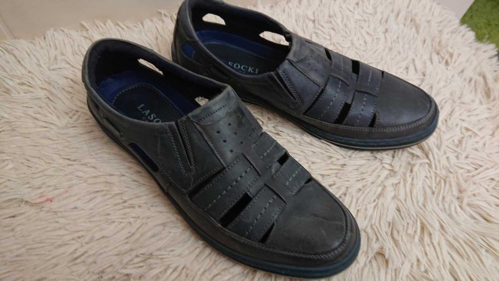 Buty męskie letnie, lekkie ze skóry naturalnej  od Lasocki
