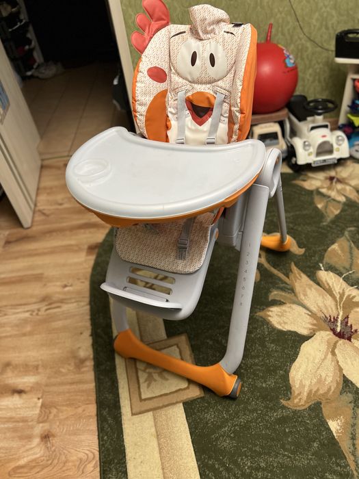 Продам дитячий  стільчик для  годування , фірми Chicco polly 25 star