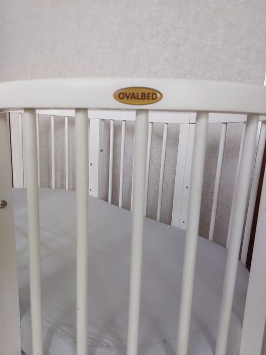 Овальне ліжечко 8 в 1 Ovalbed