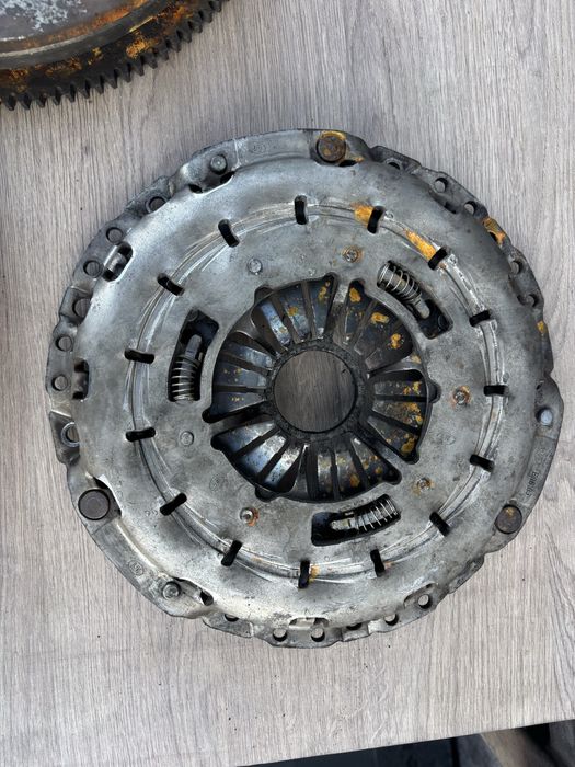 Комплект щеплення БМВ Е60 Е61 Е46 М57н 6 ступка МКПП Маховик Сцеплення