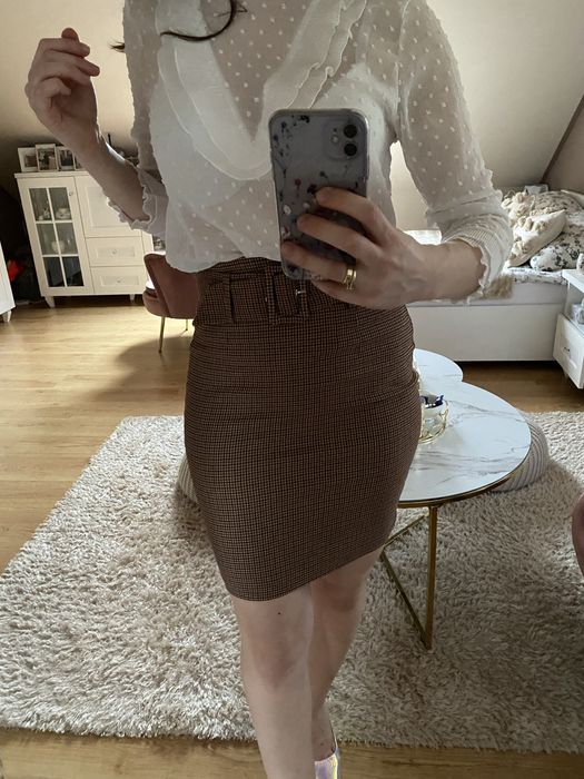 Spodnica 34 amisu w kratke z paskiem