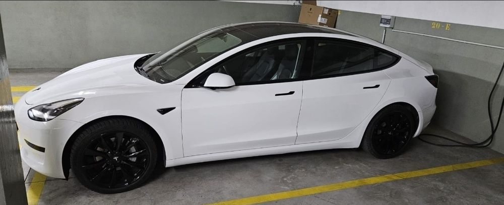 Tesla Model 3 Standard Range Plus RWD