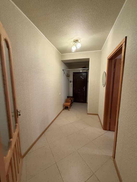 Продаж 2 кім квартири на Незалежності 58.
