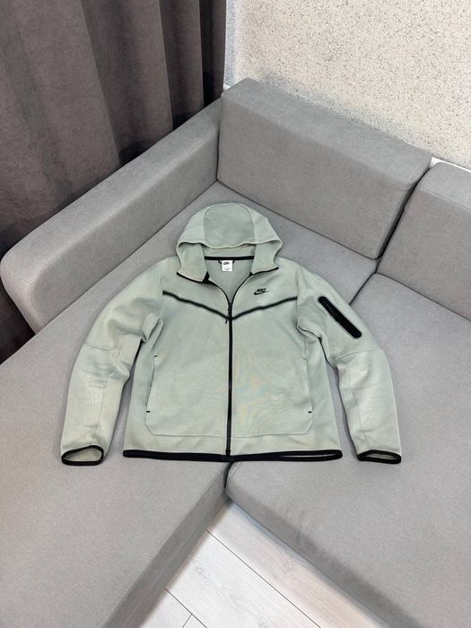 Nike tech fleece