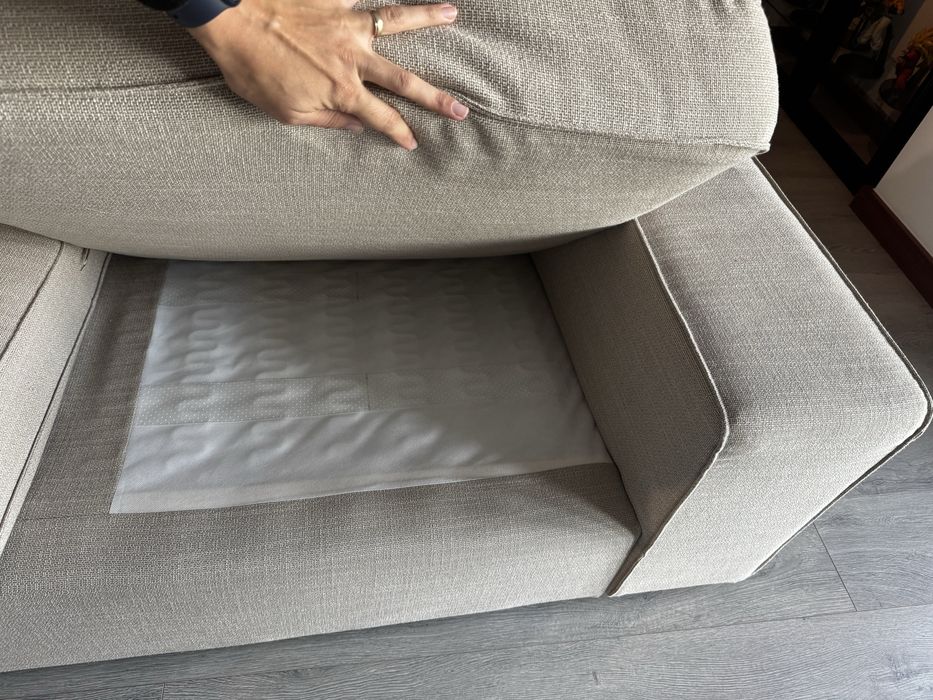 Sofa kivik 2 lugares - Bege - como novo